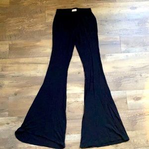 🖤Black Flare Leggings🖤